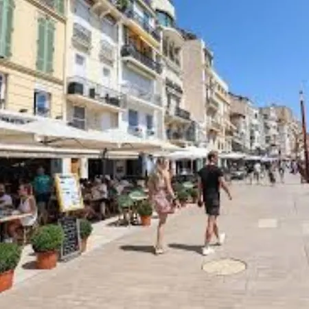A2b159 - Atypique Au Suquet Avec 2 Chambres!! *