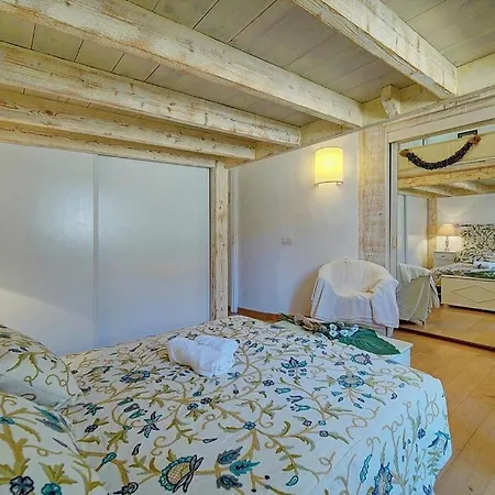 Apartment A2b159 - Atypique Au Suquet Avec 2 Chambres!!