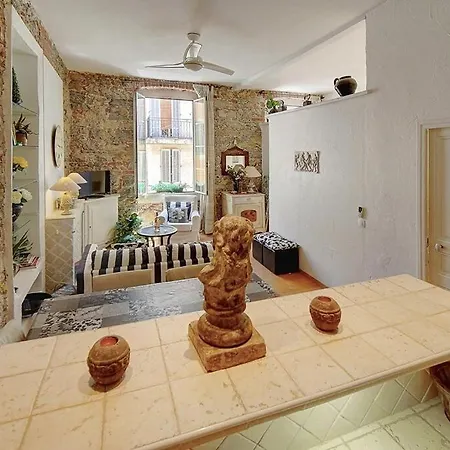 A2b159 - Atypique Au Suquet Avec 2 Chambres!!